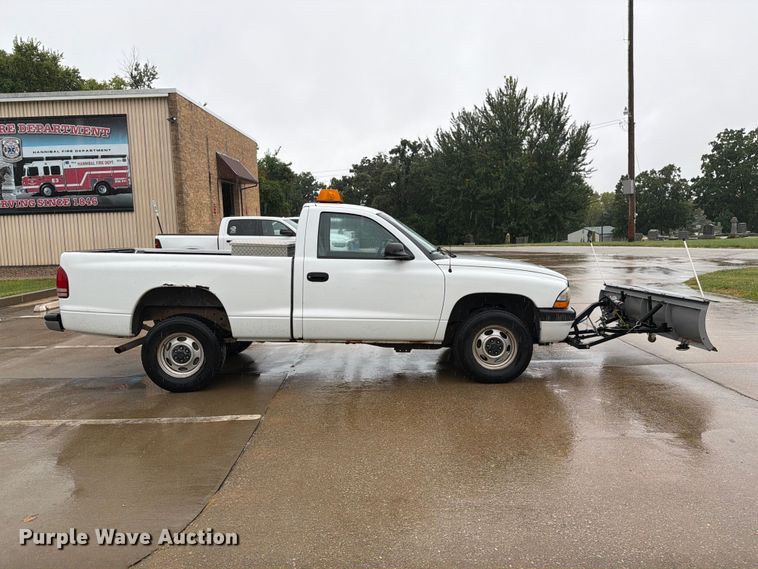 image for item DZ4773 2001 Dodge Dakota pickup truck