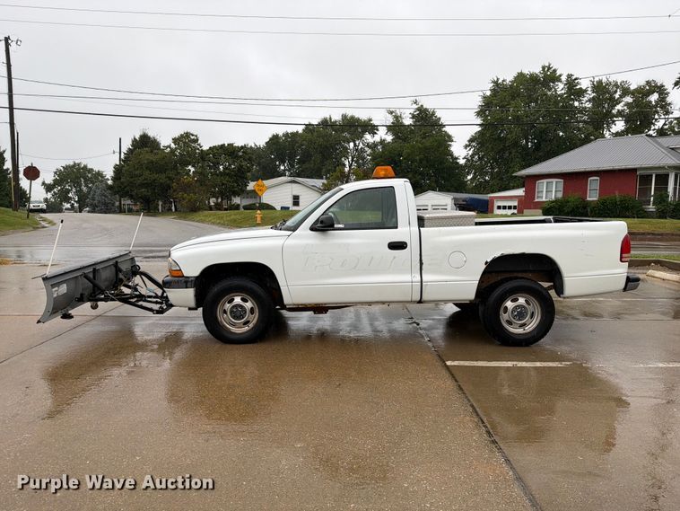 image for item DZ4773 2001 Dodge Dakota pickup truck