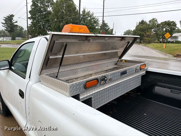 image for item DZ4773 2001 Dodge Dakota pickup truck