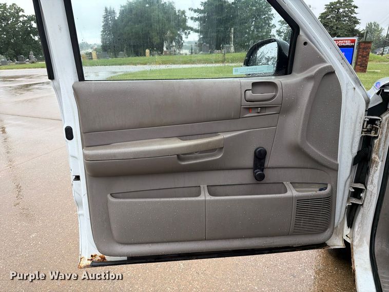 image for item DZ4773 2001 Dodge Dakota pickup truck