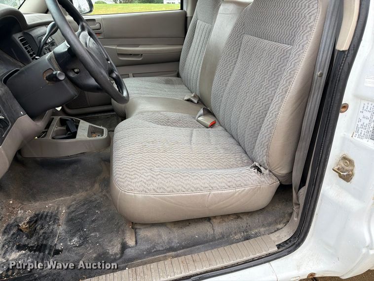 image for item DZ4773 2001 Dodge Dakota pickup truck