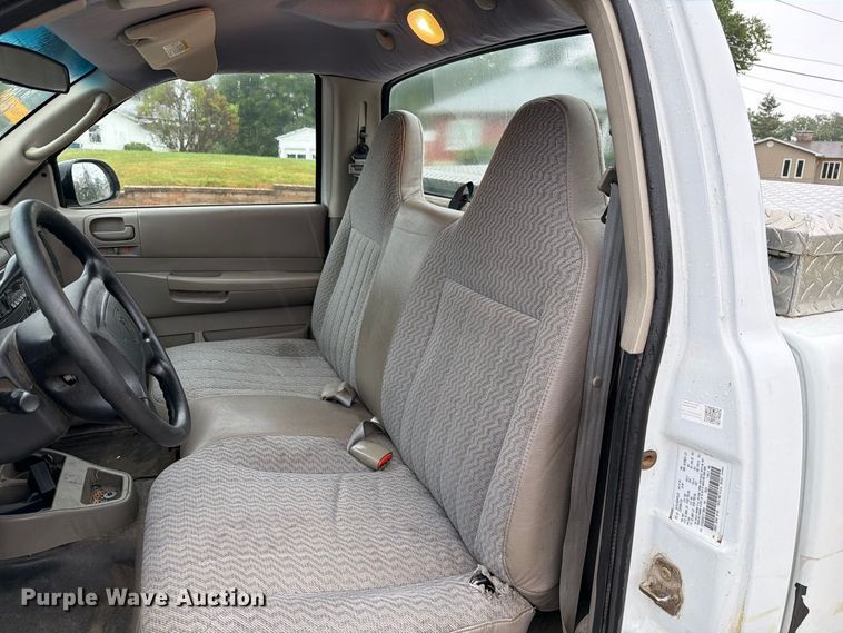 image for item DZ4773 2001 Dodge Dakota pickup truck