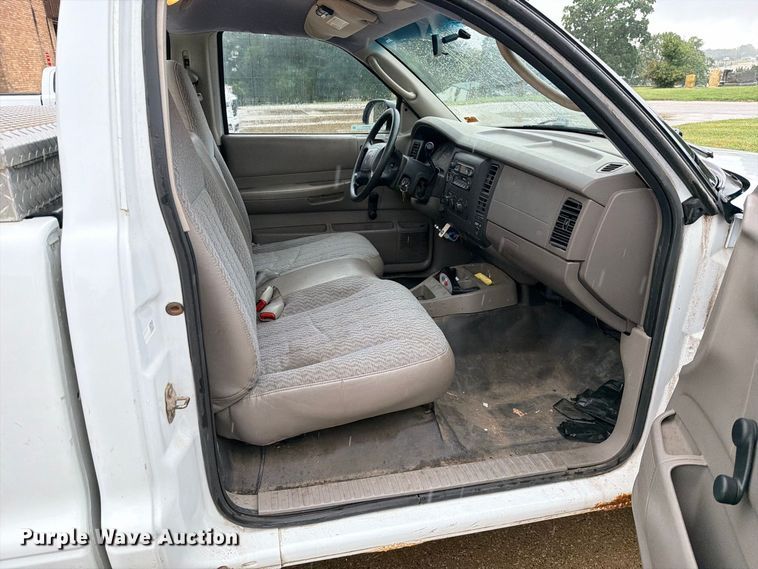 image for item DZ4773 2001 Dodge Dakota pickup truck