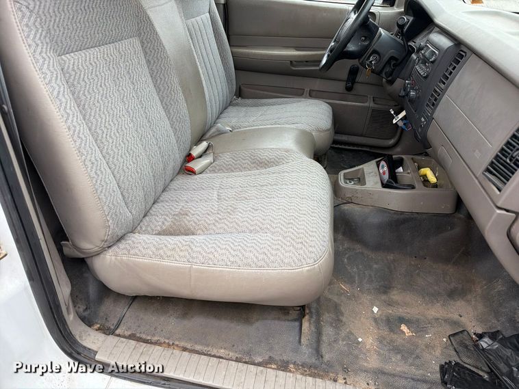 image for item DZ4773 2001 Dodge Dakota pickup truck