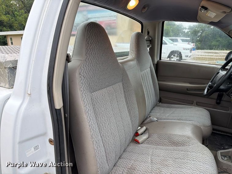 image for item DZ4773 2001 Dodge Dakota pickup truck