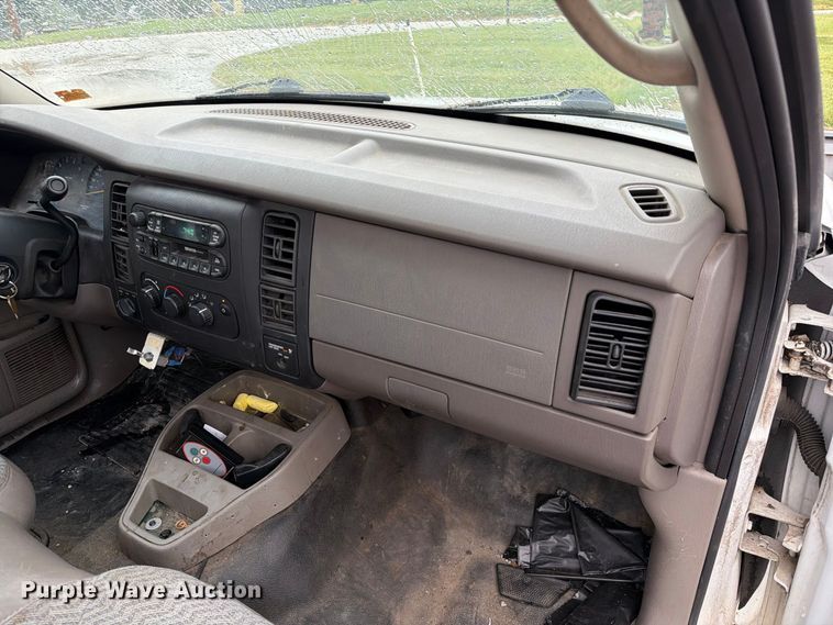 image for item DZ4773 2001 Dodge Dakota pickup truck