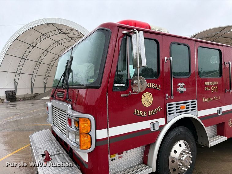 image for item DZ4774 2000 Freightliner American Lafrance pumper fire truck