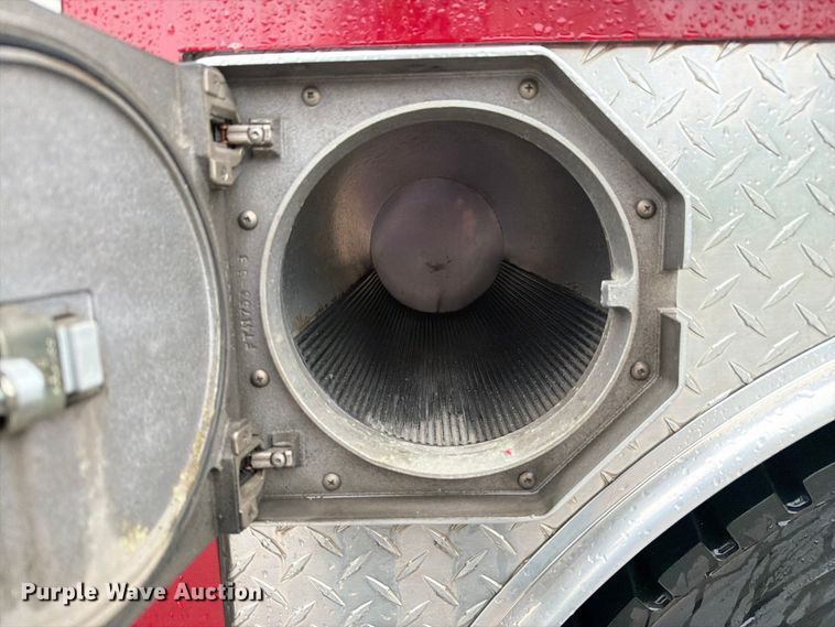 image for item DZ4774 2000 Freightliner American Lafrance pumper fire truck