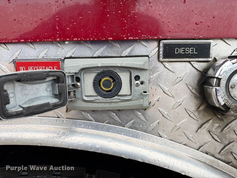 image for item DZ4774 2000 Freightliner American Lafrance pumper fire truck