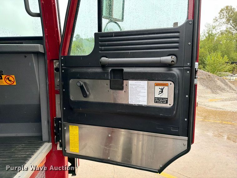 image for item DZ4774 2000 Freightliner American Lafrance pumper fire truck