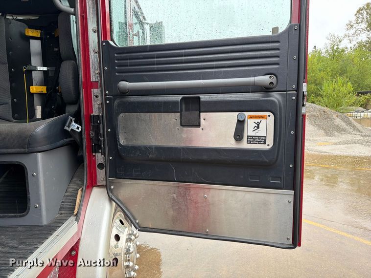 image for item DZ4774 2000 Freightliner American Lafrance pumper fire truck