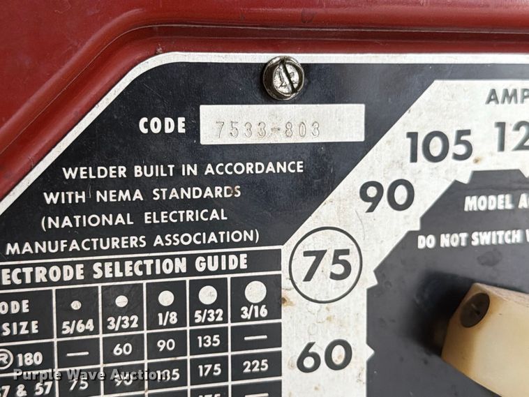 image for item DZ4776 Lincoln Electric AC-225-S welder