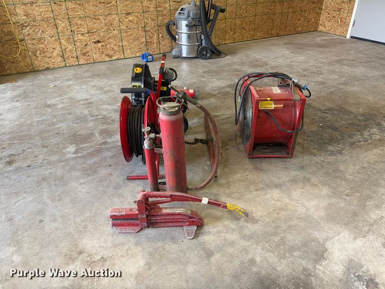 image for item DZ4779 Fire fighting equipment