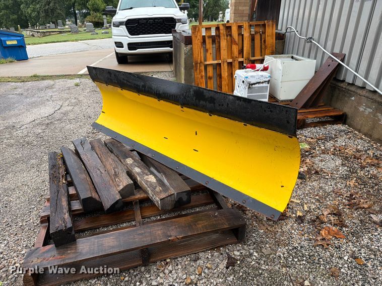 Moose Plow 72" W snow plow