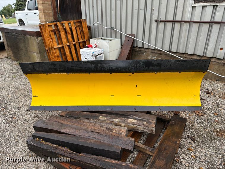 image for item DZ4781 Moose Plow 72