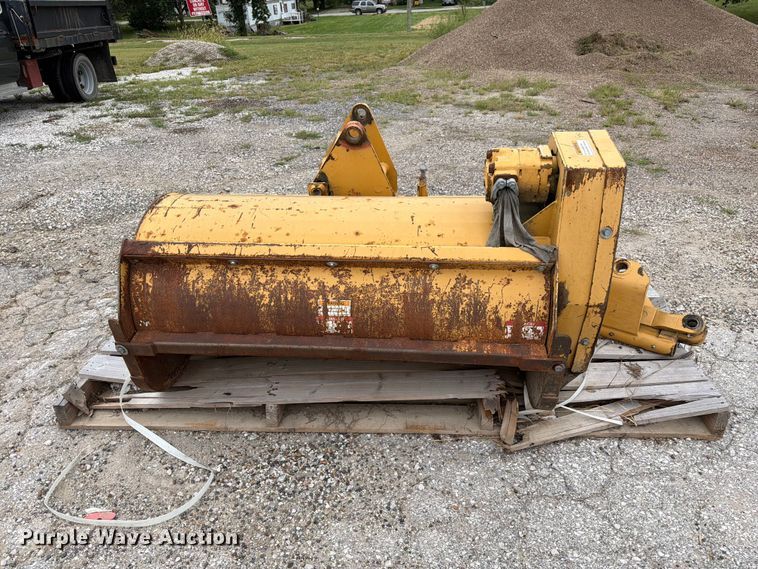 image for item DZ4875 Diamond Mowers side boom flail mower