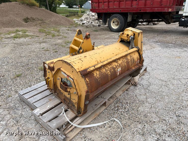 image for item DZ4875 Diamond Mowers side boom flail mower
