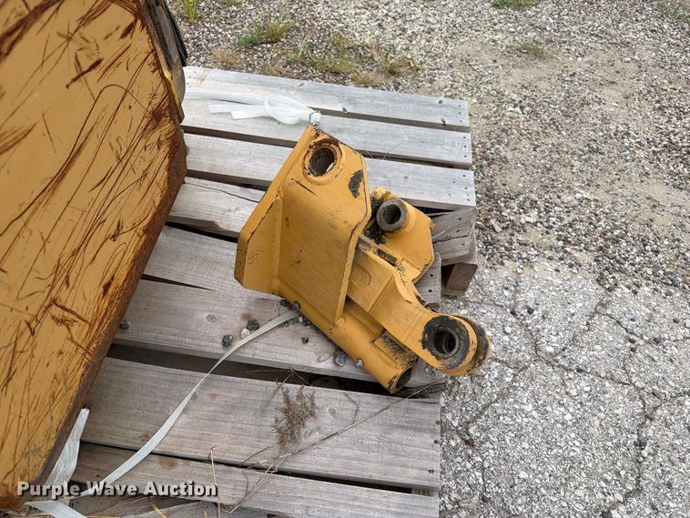 image for item DZ4875 Diamond Mowers side boom flail mower