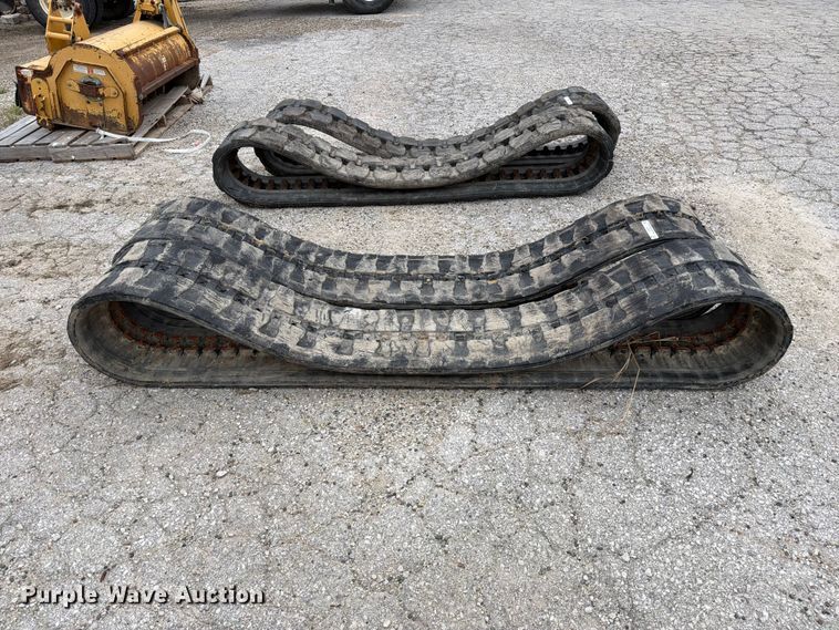 image for item DZ4876 Mini excavator tracks