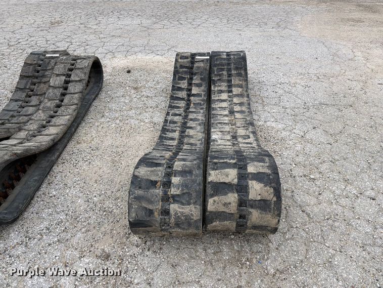 image for item DZ4876 Mini excavator tracks