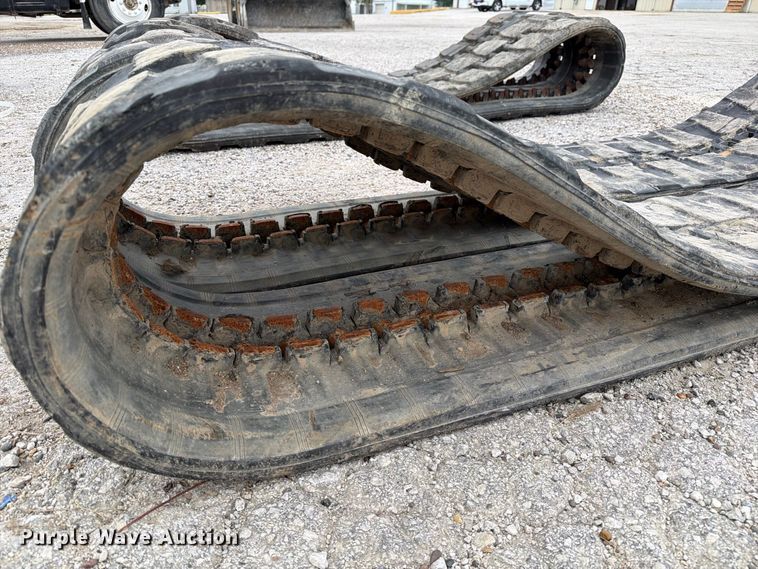 image for item DZ4876 Mini excavator tracks