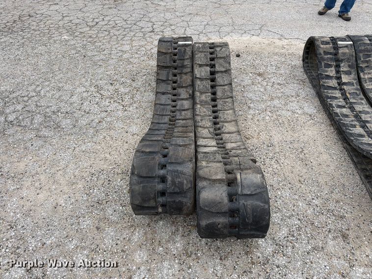 image for item DZ4877 Skid steer tracks
