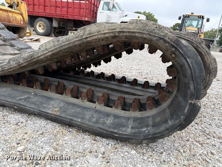 image for item DZ4877 Skid steer tracks