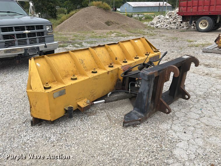 image for item DZ4878 Holms KH-320 wheel loader snow plow blade