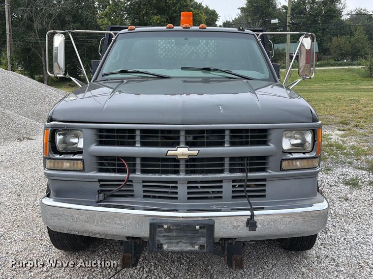 image for item DZ4879 1999 Chevrolet C3500 HD dump bed pickup truck