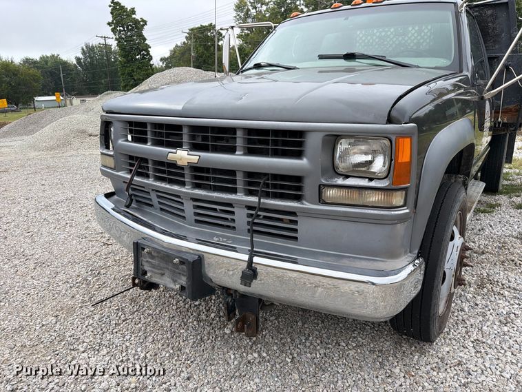 image for item DZ4879 1999 Chevrolet C3500 HD dump bed pickup truck