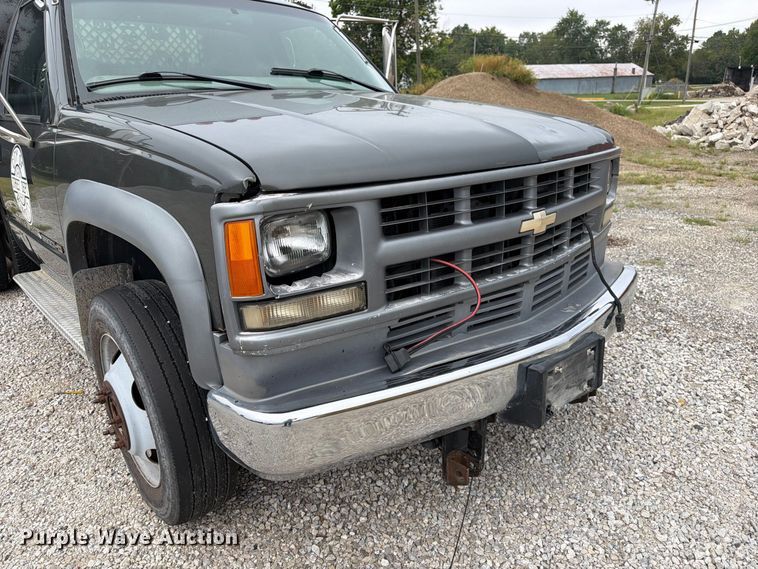 image for item DZ4879 1999 Chevrolet C3500 HD dump bed pickup truck