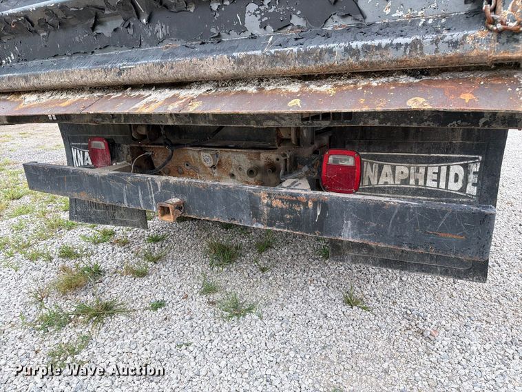 image for item DZ4879 1999 Chevrolet C3500 HD dump bed pickup truck