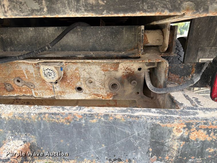image for item DZ4879 1999 Chevrolet C3500 HD dump bed pickup truck
