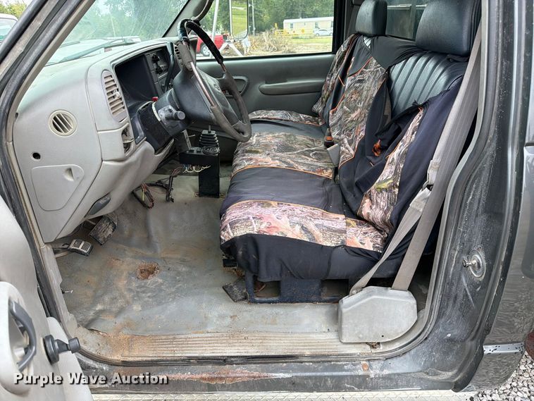 image for item DZ4879 1999 Chevrolet C3500 HD dump bed pickup truck
