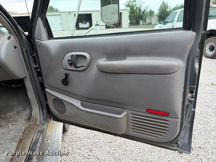 image for item DZ4879 1999 Chevrolet C3500 HD dump bed pickup truck