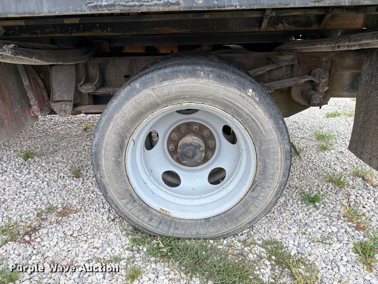 image for item DZ4879 1999 Chevrolet C3500 HD dump bed pickup truck