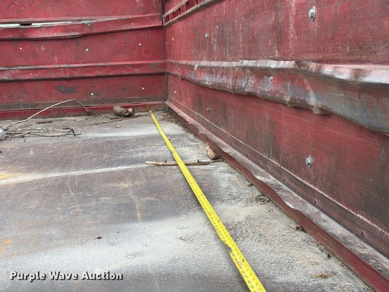 image for item DZ4880 1991 Ford F700 grain truck