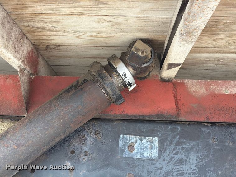 image for item DZ4880 1991 Ford F700 grain truck