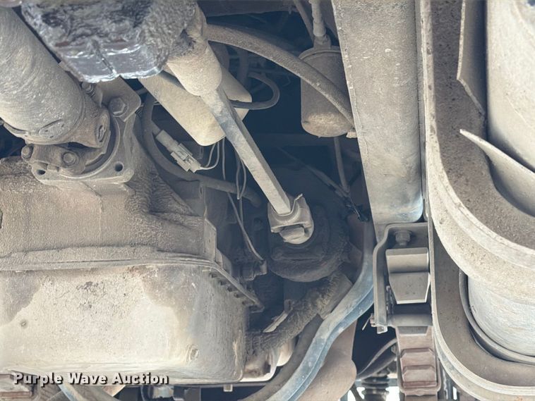 image for item DZ4880 1991 Ford F700 grain truck