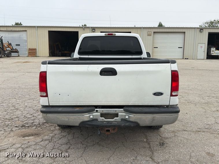 image for item DZ4881 2000 Ford F250 Super Duty XL pickup truck