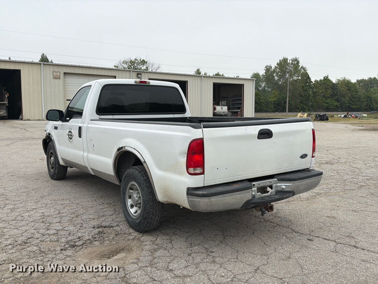 image for item DZ4881 2000 Ford F250 Super Duty XL pickup truck