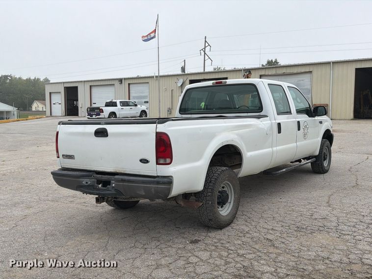 image for item DZ4882 1999 Ford F350 Super Duty Crew Cab pickup truck