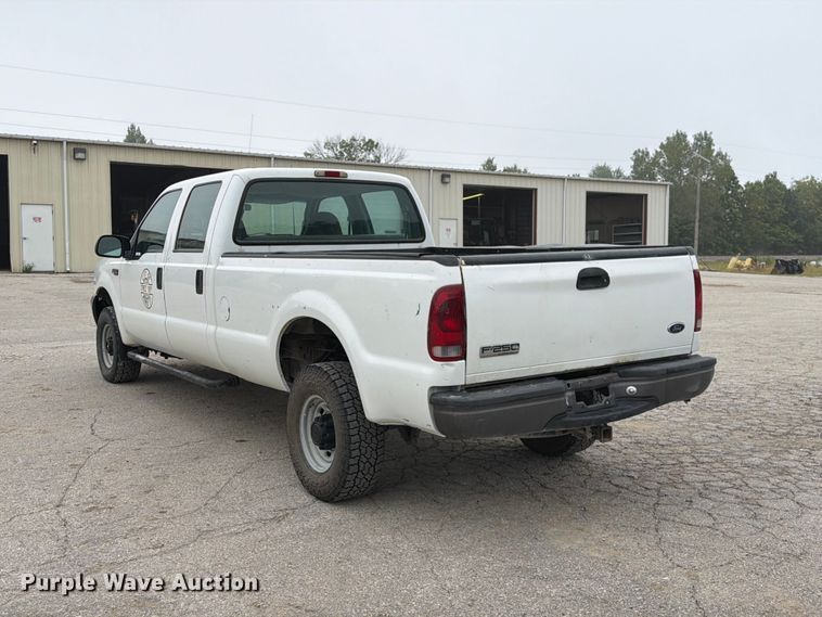 image for item DZ4882 1999 Ford F350 Super Duty Crew Cab pickup truck