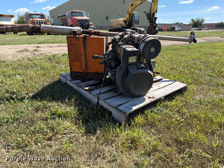 image for item EA0508 Lombardini 9 LD 561-2 engine