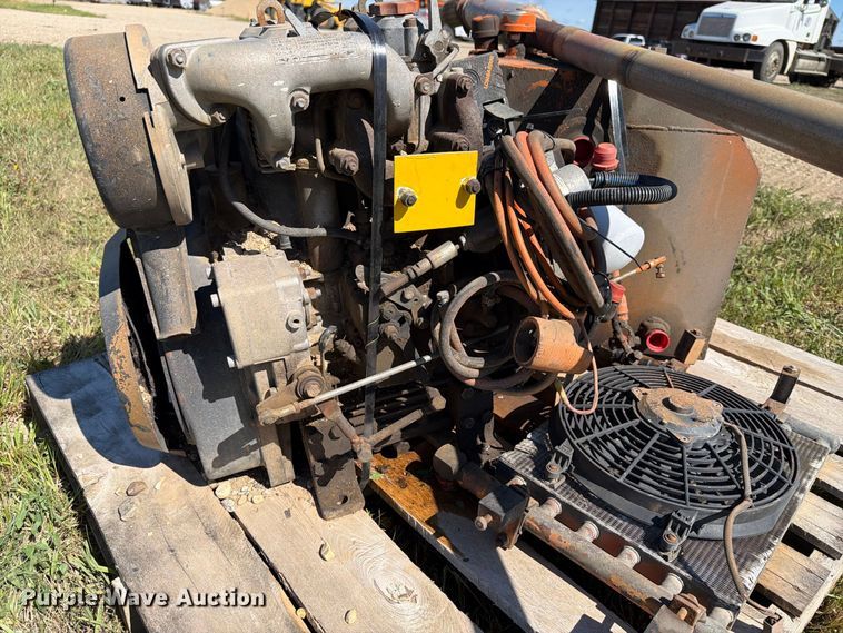 image for item EA0508 Lombardini 9 LD 561-2 engine