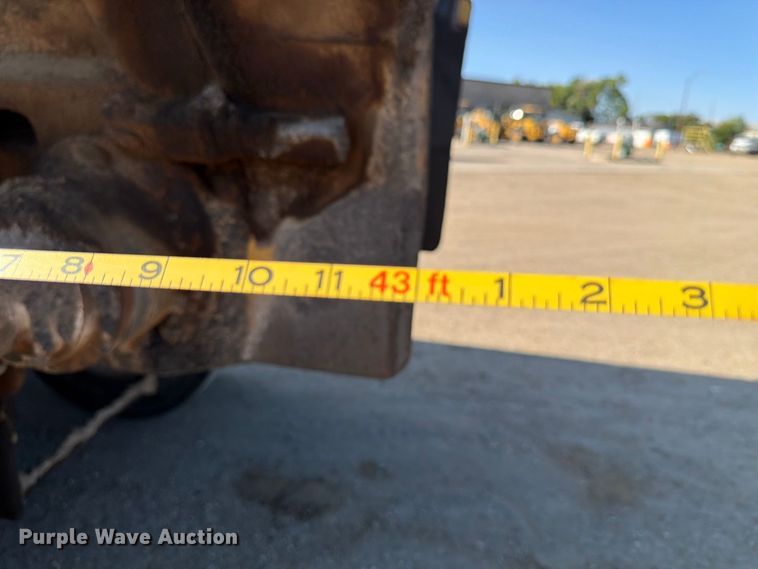 image for item EA0510 1994 Red River live bottom trailer