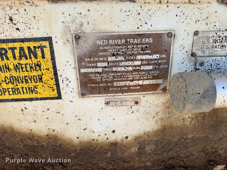 image for item EA0510 1994 Red River live bottom trailer