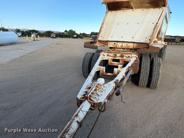 image for item EA0513 2009 Dragon Ranco bottom dump pup trailer  