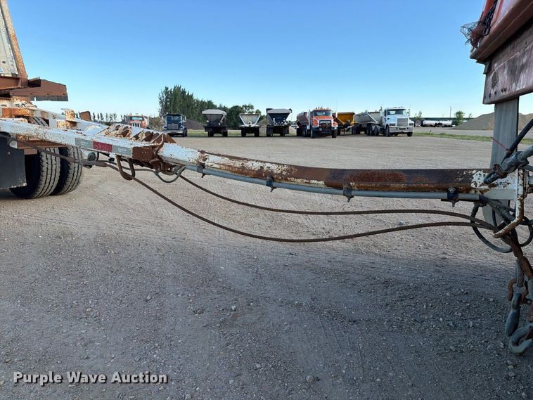 image for item EA0513 2009 Dragon Ranco bottom dump pup trailer  