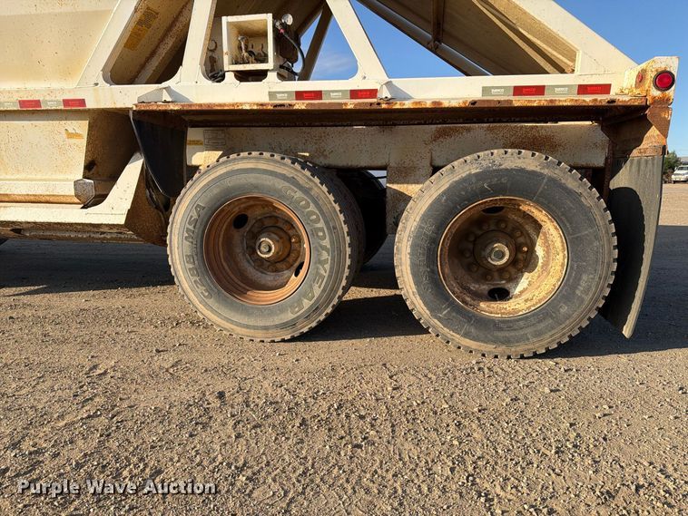 image for item EA0513 2009 Dragon Ranco bottom dump pup trailer  
